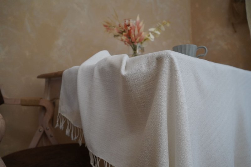 Pure and dye-free #069 // Thick plush feel pure cotton handwoven home scarf, shawl and scarf - Other - Cotton & Hemp White