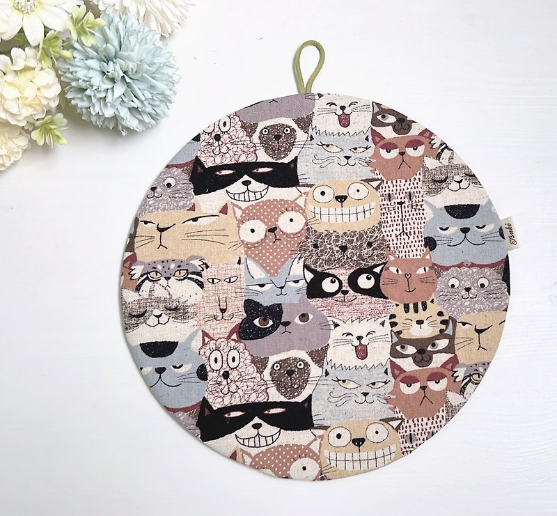 【Moon Handmadeり】Cute Cat Insulating Mat - Other - Cotton & Hemp 