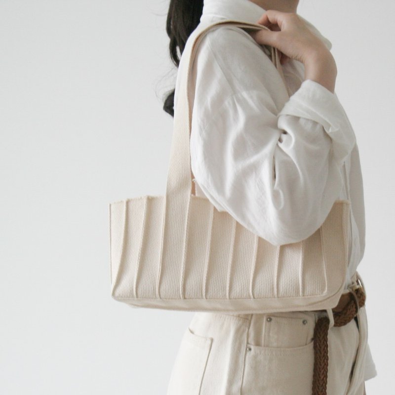 Weave reversible B.B bag - 手提包/手提袋 - 棉．麻 紅色