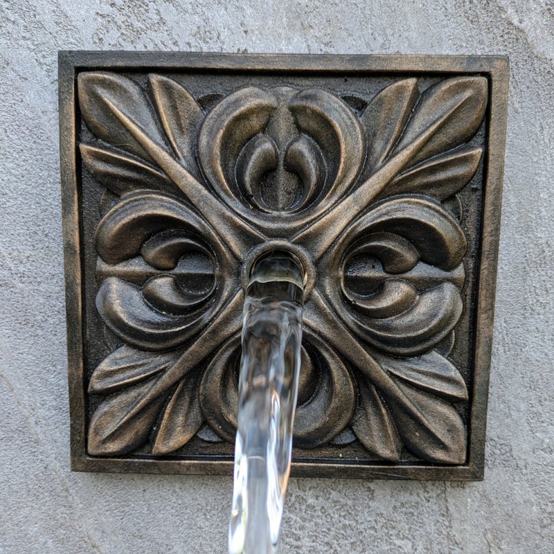 water spout rosette cast stone 6 inch, opening 3/4 inch - 壁貼/牆壁裝飾 - 其他金屬 