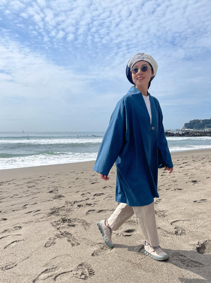 訳あり 藍染した上品で軽やかな高密度で織り上げたシルクウール使用  Kimono Haori JAPANBLUE Aizome Silk Wool - 洋裝/連身裙 - 羊毛 藍色