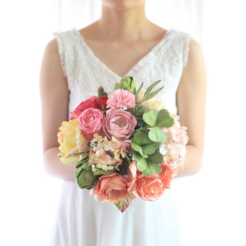 MB211 : ช่อดอกไม้เจ้าสาว สำหรับถือในงานแต่งงาน ในโทนสีชมพูส้ม - งานไม้/ไม้ไผ่/ตัดกระดาษ - กระดาษ สีส้ม