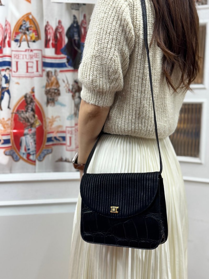 Pre-owned Authentic Bally Patchwork Leather Tofu Bag Shoulder Bag Made in Italy Black Gold - กระเป๋าแมสเซนเจอร์ - หนังแท้ สีดำ