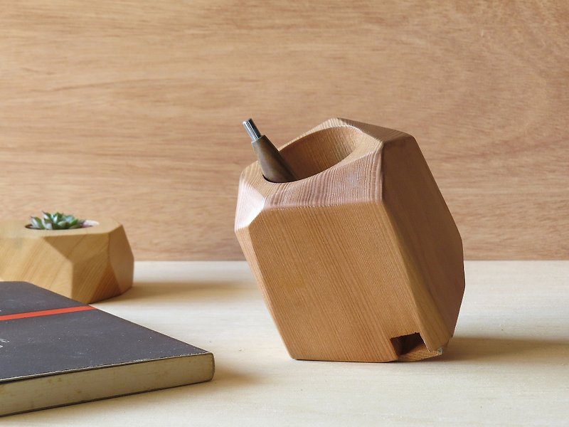 HO MOODデコンストラクションシリーズ - 幾何学木製鉛筆ホルダー - ペン立て - 木製 ブラウン