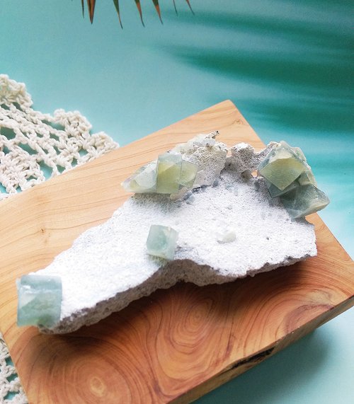 フローライト モランディ 緑石内モンゴル産天然鉱石 - ショップ alice