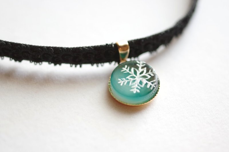 樹脂藝術 方形吊墜・夜色深處 - 項鍊 - 樹脂 綠色