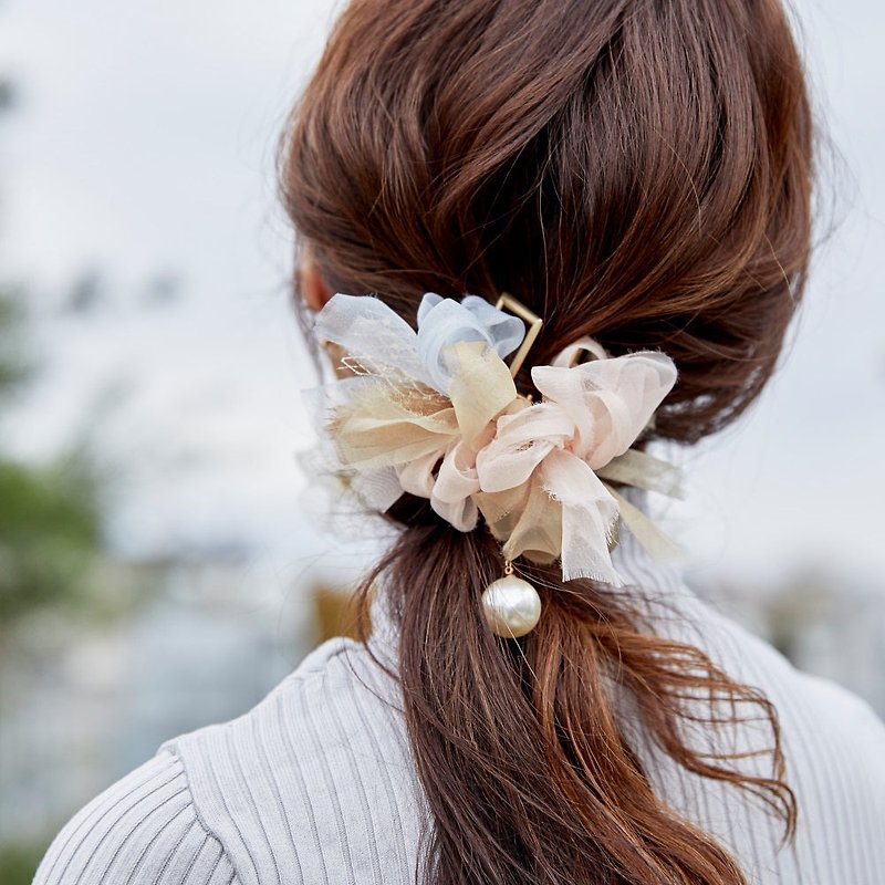 咲き編みバンスクリップ | ロゼ - 髮夾/髮飾 - 聚酯纖維 金色
