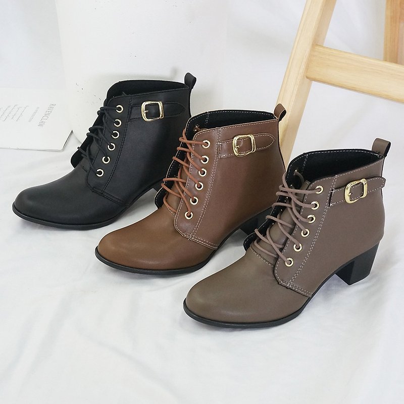 Pointed toe boots with metal side buckle straps - รองเท้าบูทสั้นผู้หญิง - วัสดุอื่นๆ 