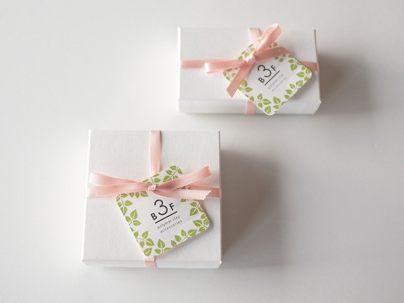 Buy Extra - Gift Box Wrapping - Earrings & Clip-ons - Paper White