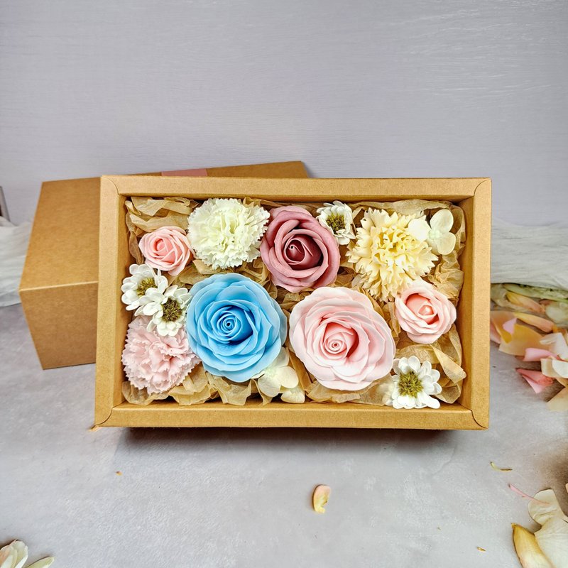 Soap rose flower box artificial flower arrangement rose table flower pot flower gift SOF-003 - ช่อดอกไม้แห้ง - วัสดุอื่นๆ สึชมพู