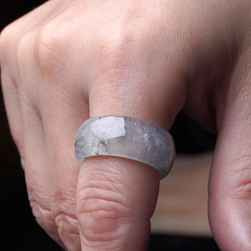 瓔珞珠寶盒 E.L.Jewelry Box 玻璃種飄花翡翠戒指戒圈 | 國際17圍 | 天然緬甸玉翡翠A貨 | 送禮