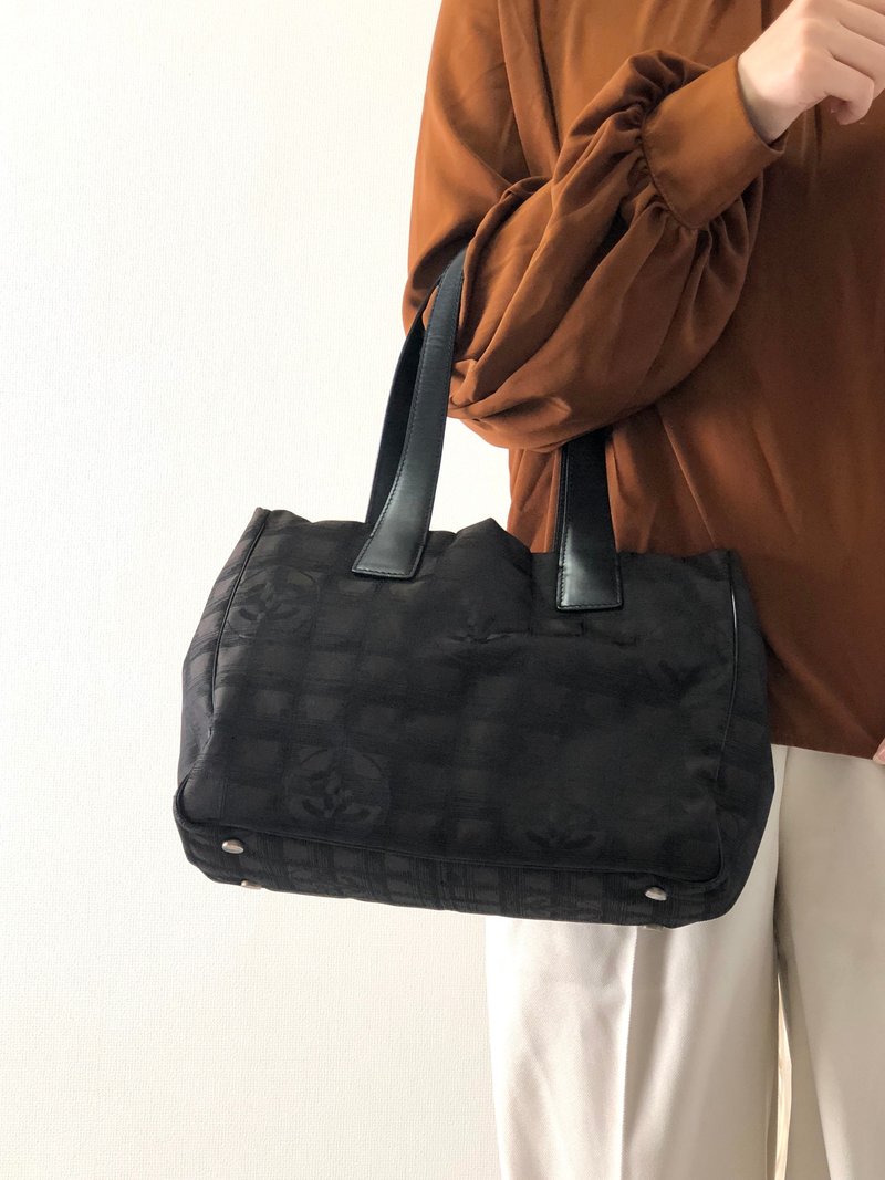 CHANEL シャネル ニュートラベルライン ナイロン トートバッグ ハンドバッグ ブラック vintage zj27zh - 手提包/手提袋 - 尼龍 黑色