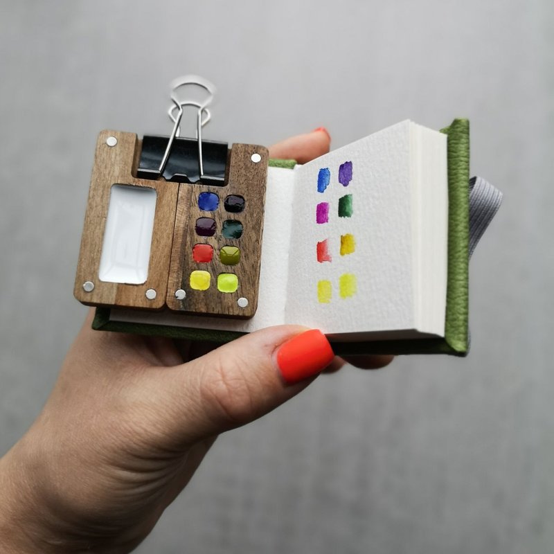 Mini wooden watercolor palette (8 cells) WITH green tiny watercolor sketchbook - 木工/竹藝/紙雕 - 木頭 綠色