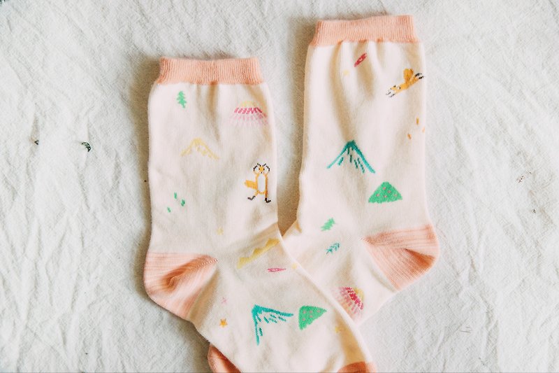 趣森林玩—珊瑚粉│插畫棉襪 - 襪子 - 棉．麻 粉紅色