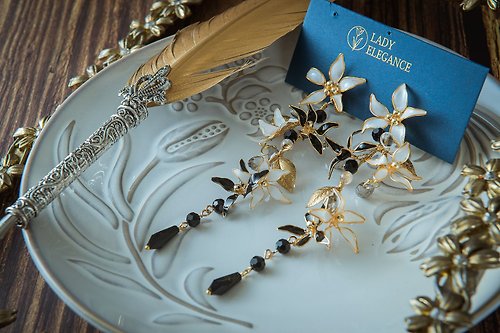 Lady Elegance 原創手工新娘飾品 琉璃水晶 華麗耳環
