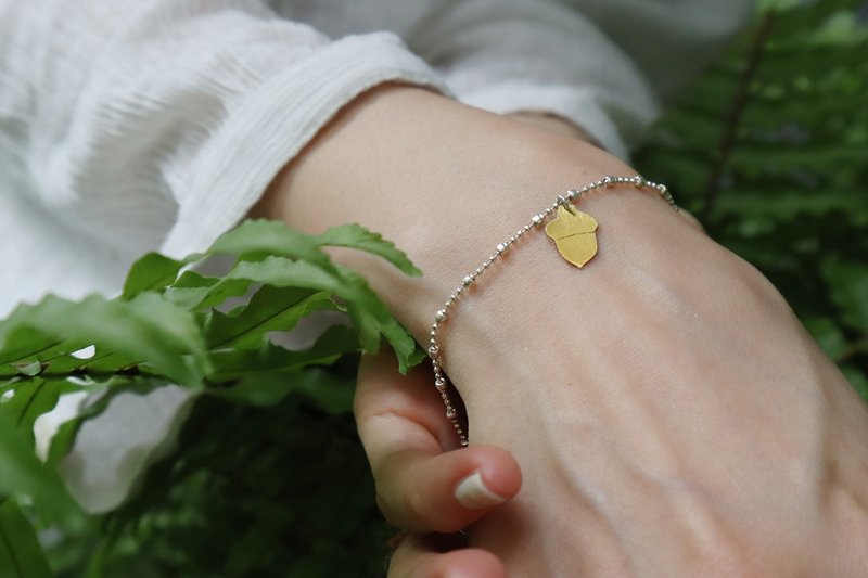 Forest style acorn sterling silver bracelet - สร้อยข้อมือ - เงินแท้ สีเงิน