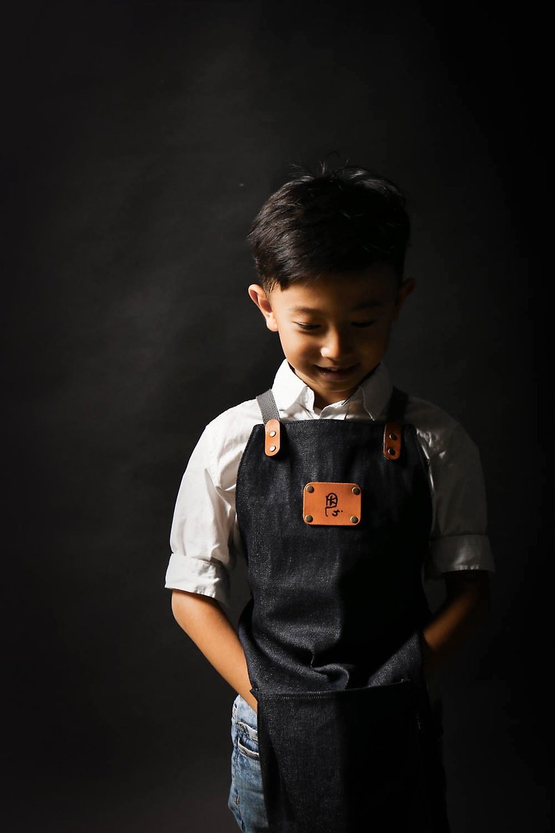 Kids Workshop Apron ( Engraving Included ) - Aprons - Genuine Leather 