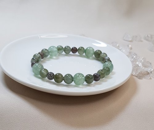 Sharlie handmade jewelry 【開運禮物】綠髮晶 綠草莓晶 黑骨幹/黑太陽 天然石手鍊