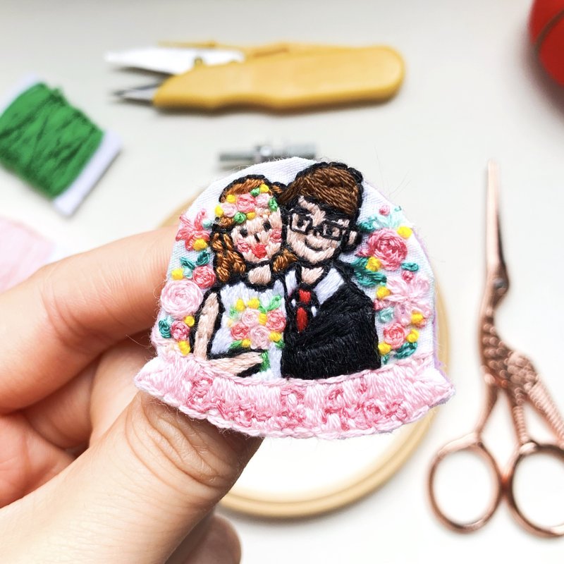 •Customized embroidery of similar face • Wedding commemorative brooch - Customized Portraits - Thread 