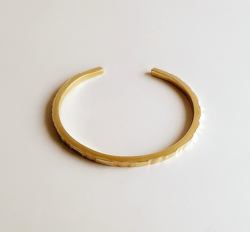 [Original color] Hand-made brass Irregular bracelet - Bracelets - Other Metals Gold