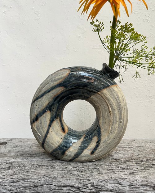 墨藍 特大ドーナツ型花器 花瓶 | 陶器 - ショップ ycobjectstudio 花瓶