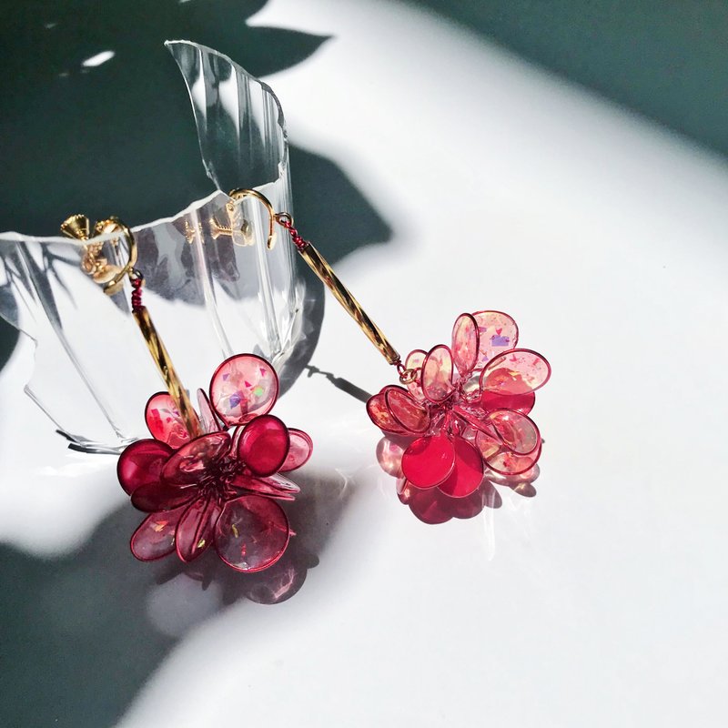 <Fireworks> Unilateral shape hand-designed resin earrings/hanging style/earring/accessories - ต่างหู - วัสดุอื่นๆ สีแดง