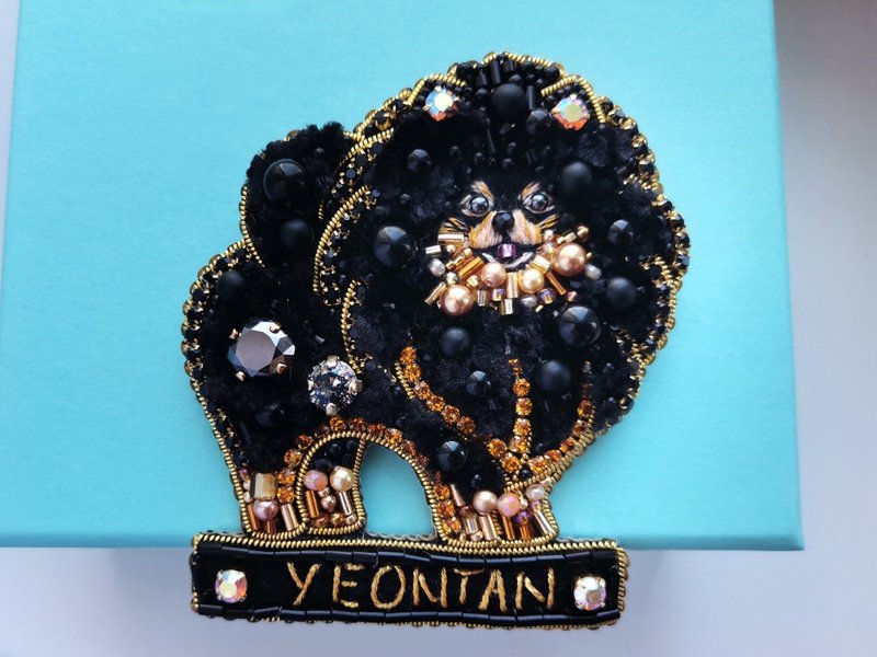 Pet jewelry pomeranian brooch, dog show number clip - 胸針 - 其他金屬 黑色