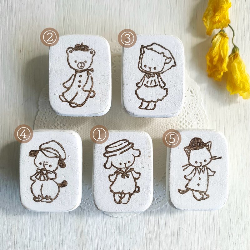 消しゴムはんこ【wonder travel お洋服を着たぬいぐるみのはんこ】受注制作 - 印章/印台 - 其他材質 