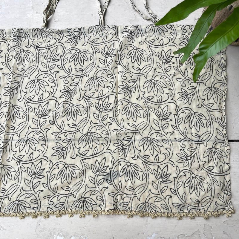 Wood printed small half curtain│Pomelo flower│ - Doorway Curtains & Door Signs - Cotton & Hemp 