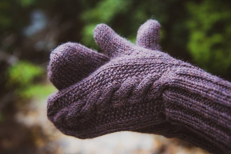 Cable Mitten - Gloves & Mittens - Wool Brown