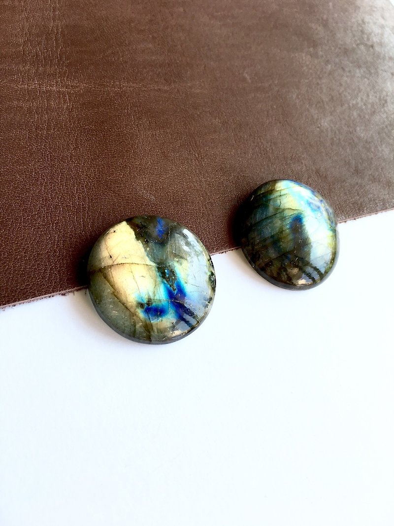 LLabradorite Bottan earrings [earth] - Earrings & Clip-ons - Gemstone Blue