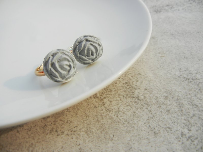 *coucoubird*Rose Flower Ring-Imitation Cement - แหวนทั่วไป - ดินเหนียว สีเทา