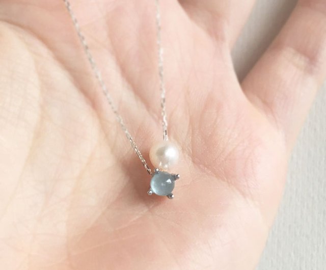 dainty aquamarine necklace