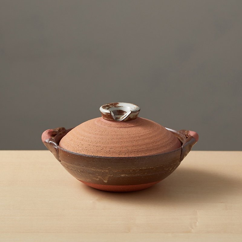 There is a kind of creativity-Japanese Mankoyaki-Japanese style red clay pot No. 6 (0.6L) - Pots & Pans - Pottery Brown