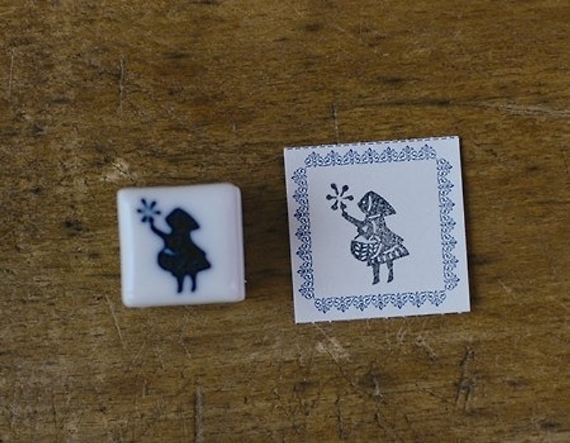 Classiky Kurashiki artistic conception The Little Match Girl porcelain stamp seal - ตราปั๊ม/สแตมป์/หมึก - เครื่องลายคราม ขาว
