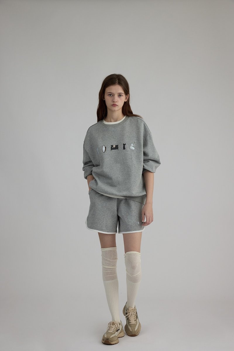 A day shopping for second-hand furniture, off-shoulder contrasting sweatshirt and shorts set - Women's Tops - Other Materials Gray