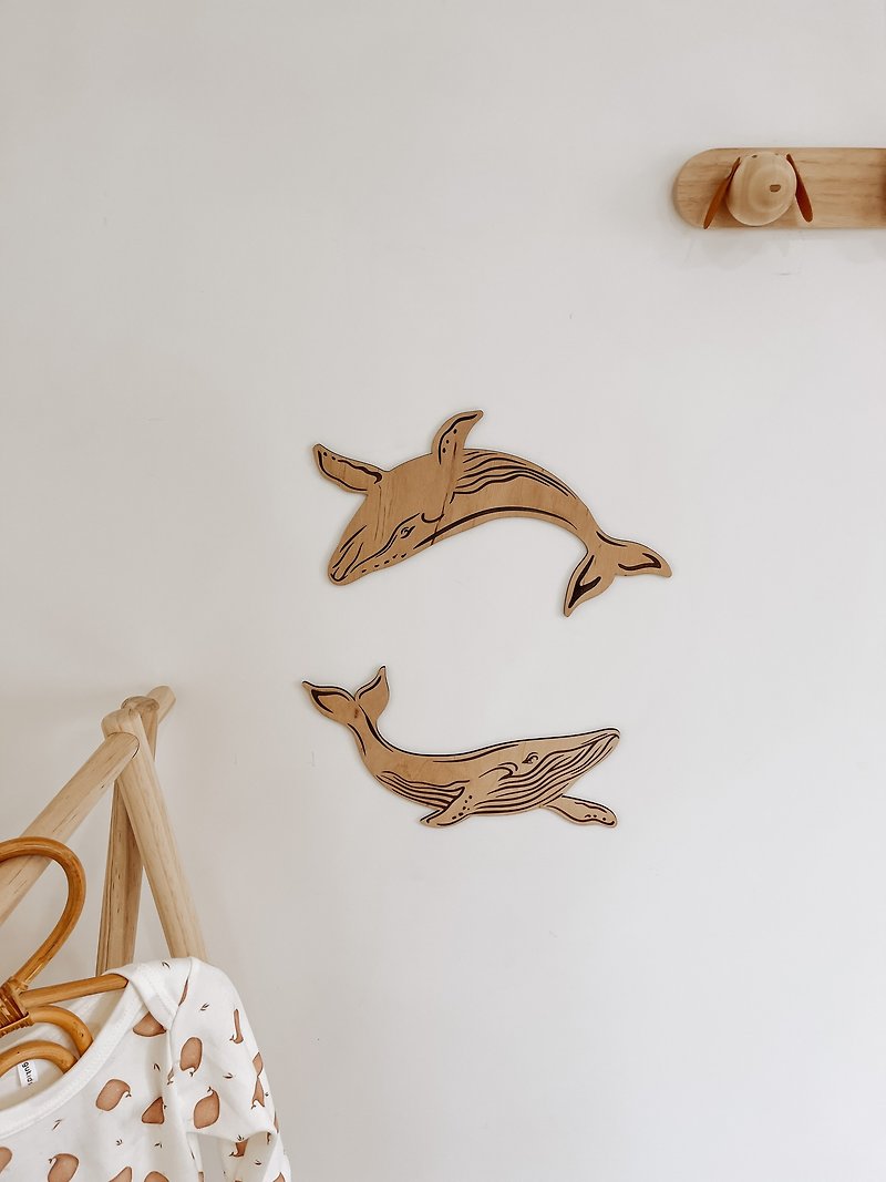 Wooden Whales 2pcs Wall Decor Boho Art Kids Baby Room Decoration Natural Wood - 壁貼/牆壁裝飾 - 木頭 多色