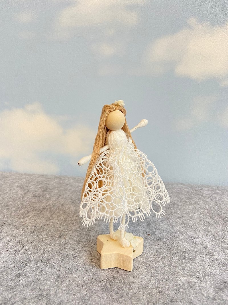 マクラメフランス編み天使の飾り・パーソナルシリーズ - 置物 - コットン・麻 ホワイト