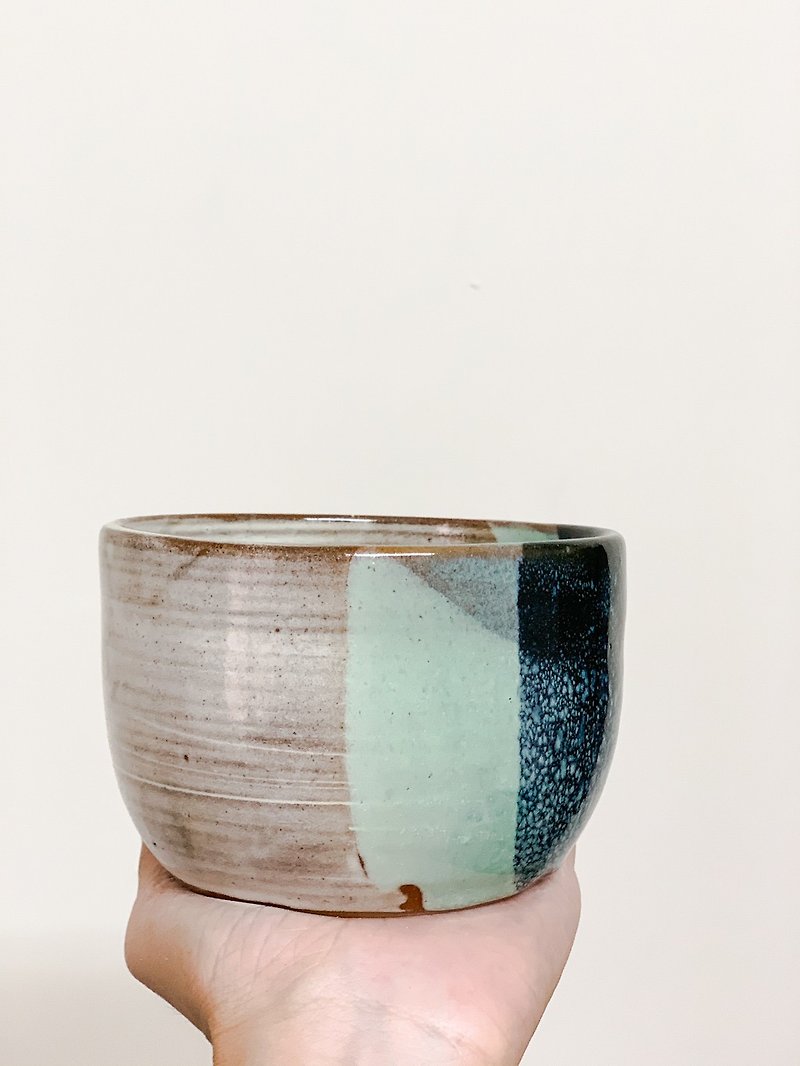 Gradually blue tea bowl - Teapots & Teacups - Pottery 