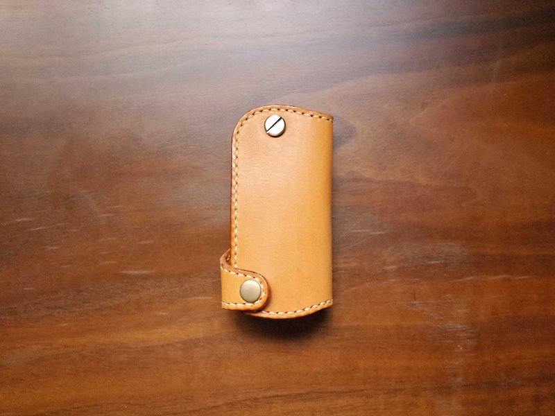 SKODA car key holster - light brown - ที่ห้อยกุญแจ - หนังแท้ สีส้ม