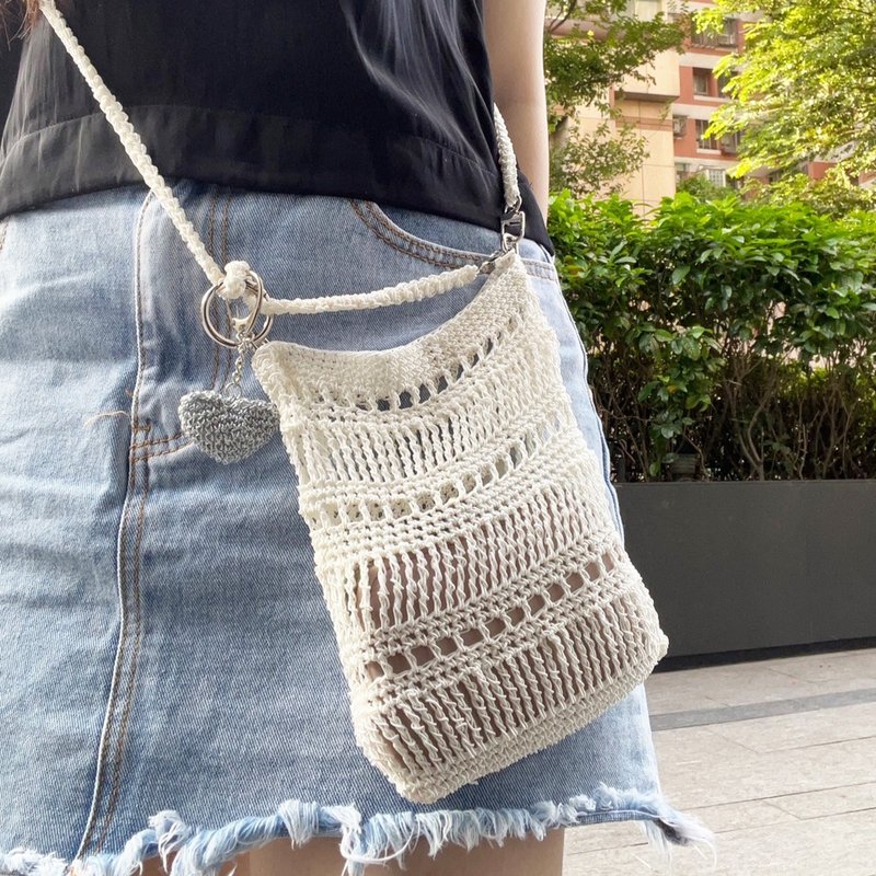 Ziwusuo-Pearl white hollow small bag shoulder/side/hand-woven bag/Korean style/INS - Messenger Bags & Sling Bags - Other Materials 