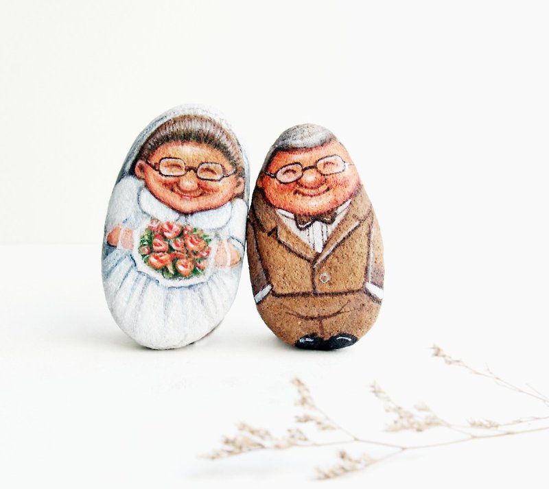 The Wedding Couple Grandparents stone painting. - Stuffed Dolls & Figurines - Stone Brown