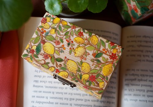 MeawmaPottery Hand-Painted Wooden Box, small, Lemon Tree - Acrylic Painting on Wood