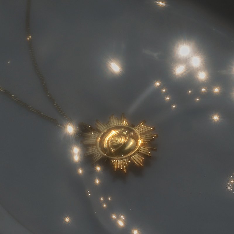 Eye pendant - Hope & Conscience collection. Sterling silver, 14K gold pendant - สร้อยคอ - เงินแท้ สีทอง