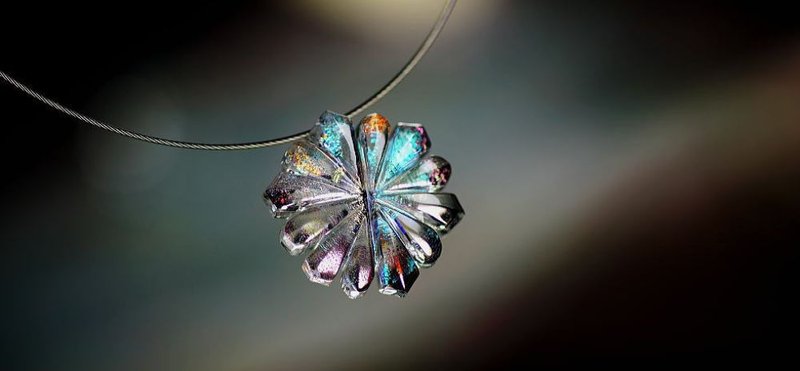 Holy ice flower - Necklaces - Glass Transparent