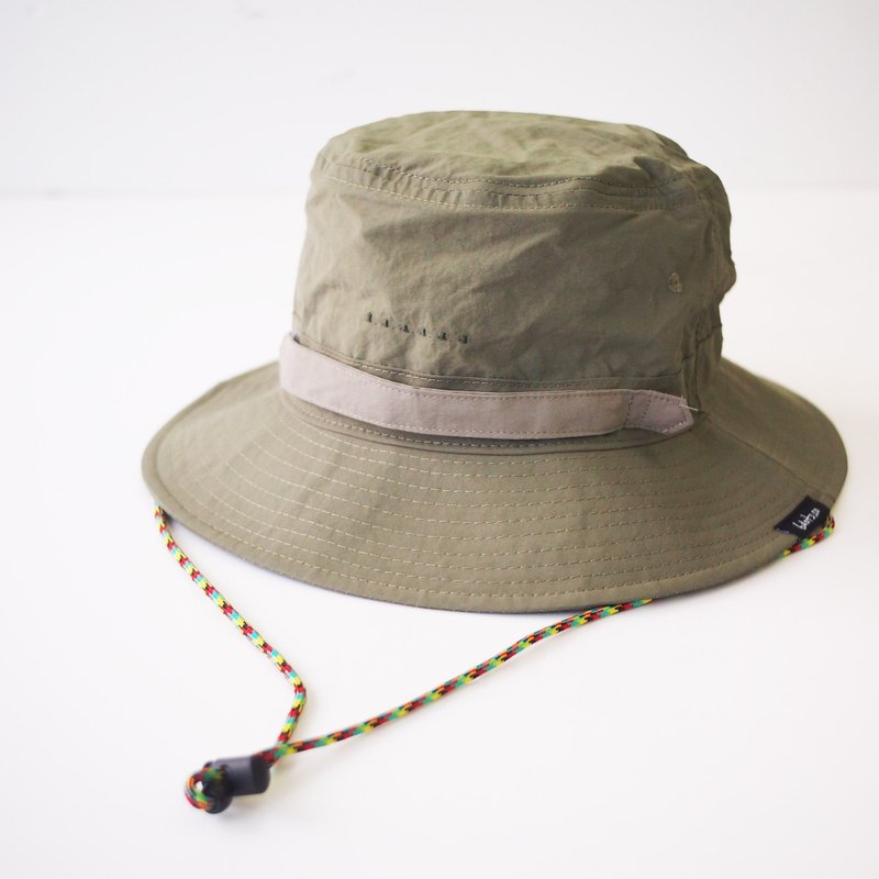 2024-25 two-color Design: Outdoor fisherman hat / Bucket hat - หมวก - วัสดุกันนำ้ สีเขียว