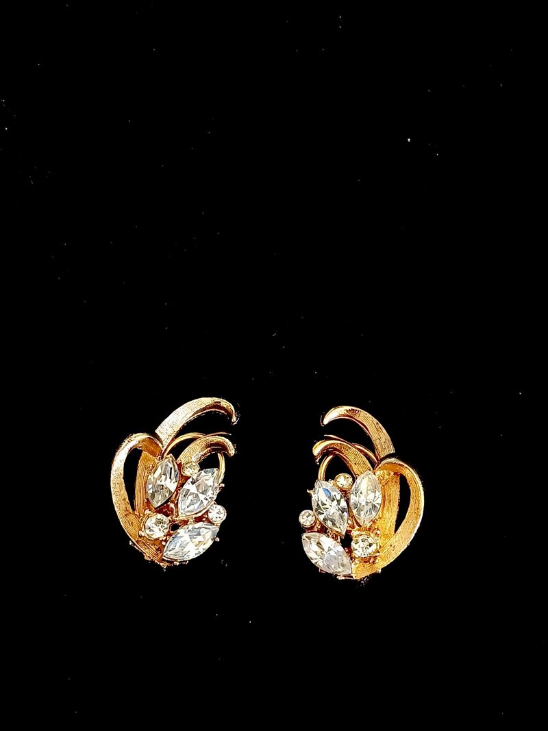 vintage jewelry  BSK 金色盛開花卉萊茵 夾式耳環 - 耳環/耳夾/耳骨夾 - 其他金屬 