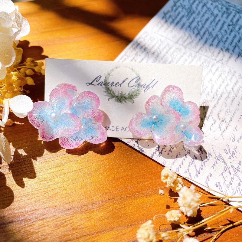 Hydrangea series childlike hand-painted blue/purple 925 silver earrings/ clip on - ต่างหู - พืช/ดอกไม้ สีเหลือง