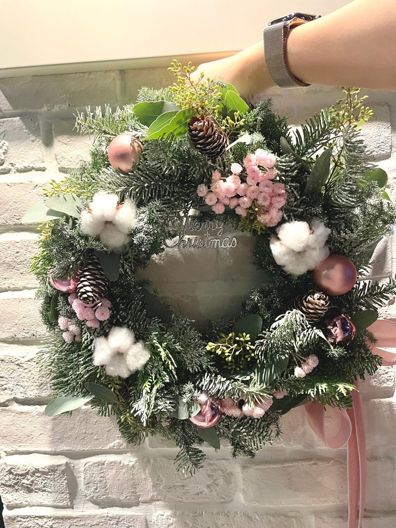 北國聖誕松優雅粉 新鮮諾貝松聖誕花圈  預購 12/01後依序出貨 - 乾燥花/永生花 - 植物．花 紅色