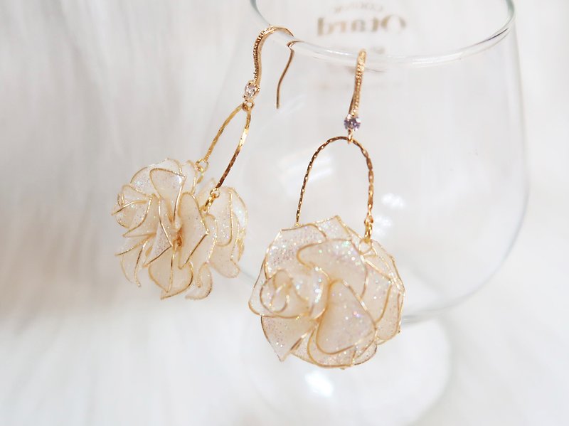 Miss Paranoid Paranoia Miss Double-sided Star Rose Ball Crystal Flower Resin Earrings - Earrings & Clip-ons - Other Materials Transparent